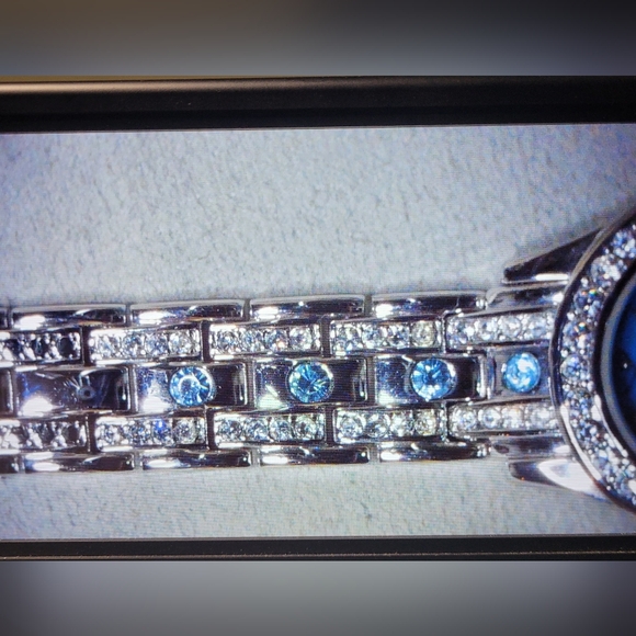 Main Line Time Women's Watch - Picture 4 of 7